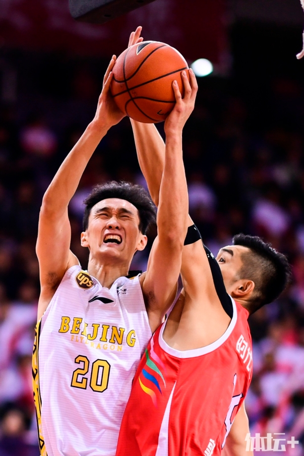 爱游戏娱乐-孟菲斯灰熊赛后绝杀压哨，志在荷甲名次提升，管理层满意，训练强度明显提升的简单介绍